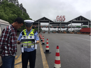 2025年正版免费天天开彩，精准预测结果，精选资料解释大全